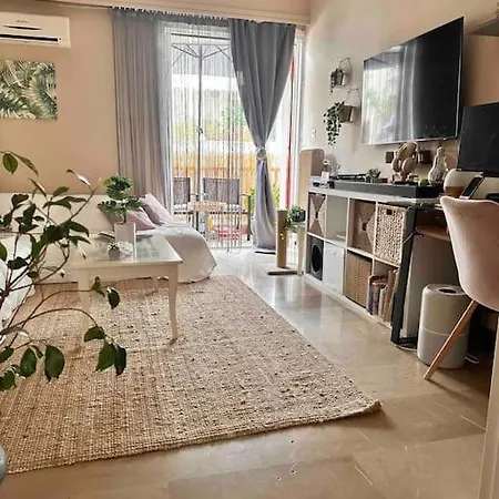 Relaxing Private Queen With Balcony&view-athenian Riviera *